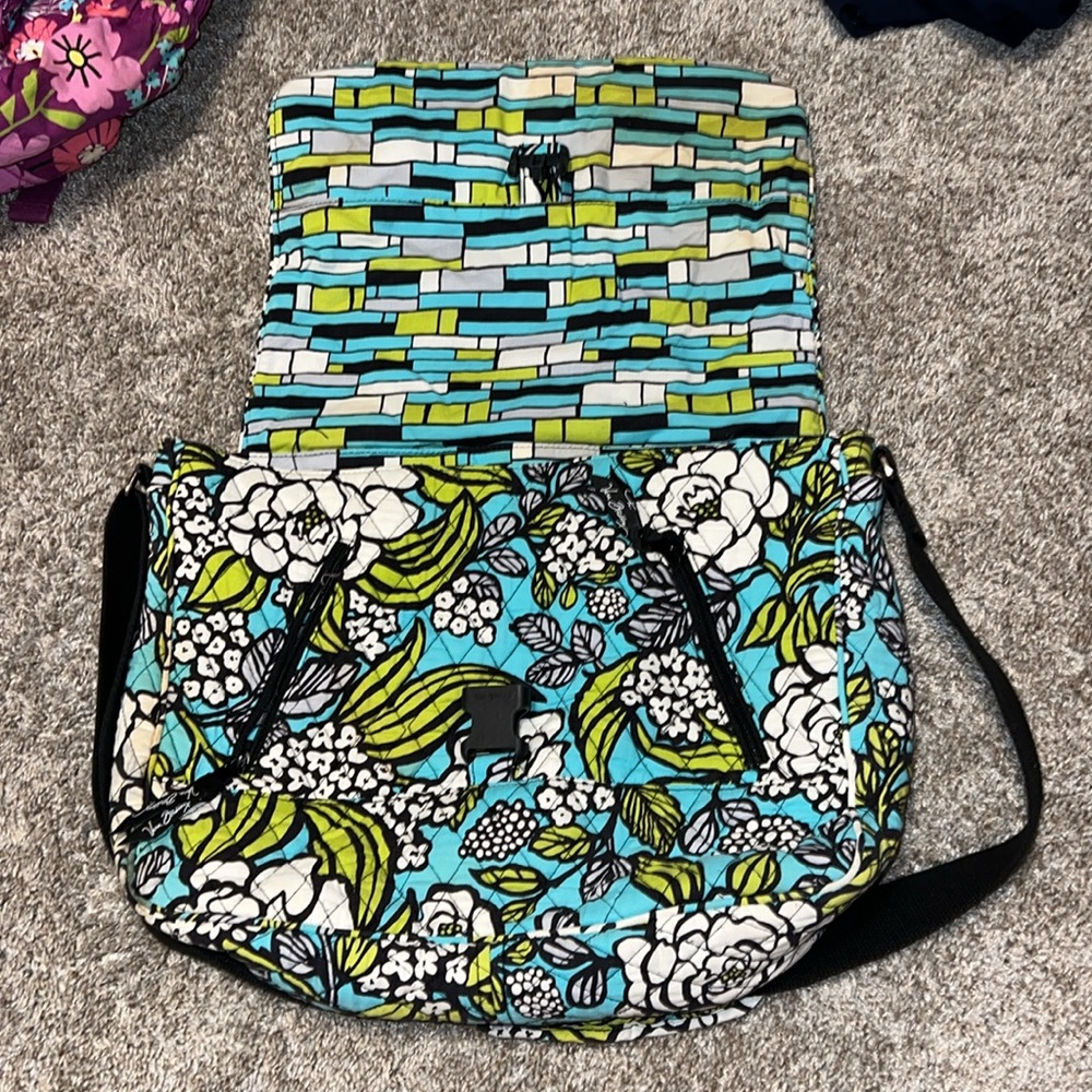 Vera Bradley Island Floral Messenger Bag Crossbody Shoulder Tote - Picture 4 of 10